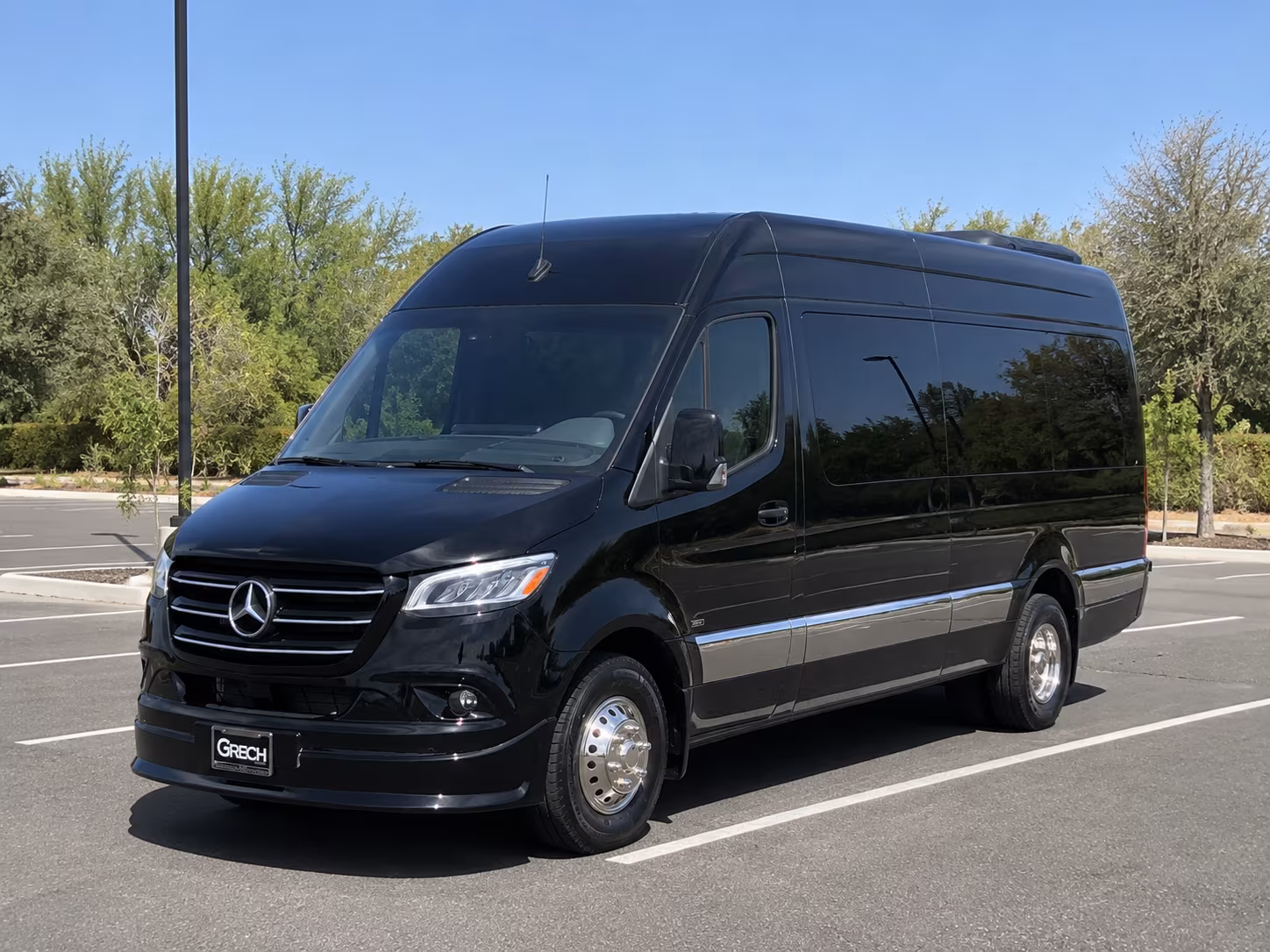10 passenger sprinter van