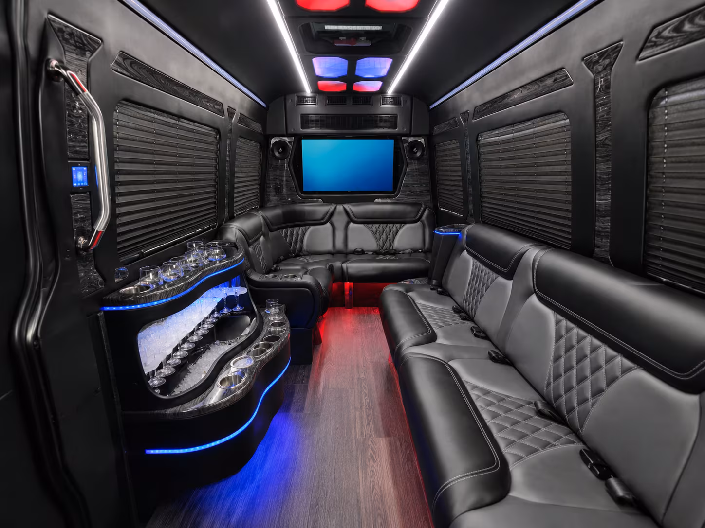 find the perfect transportation for your next airport transfer 3